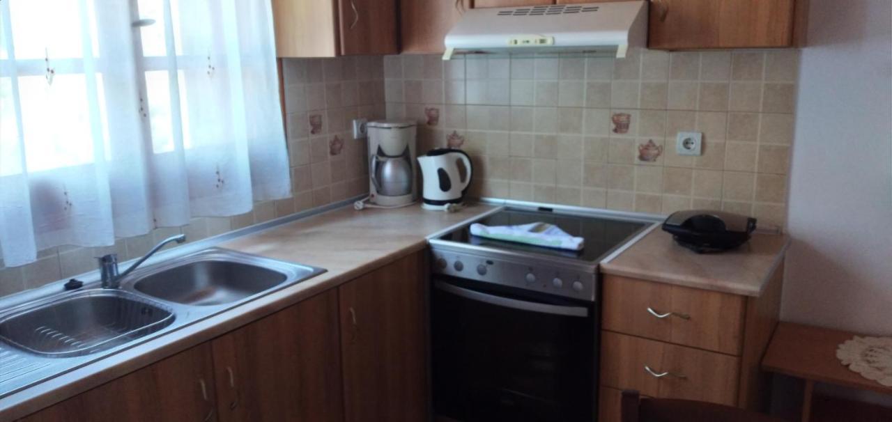 Kerveli Athina Studio Apartments المظهر الخارجي الصورة