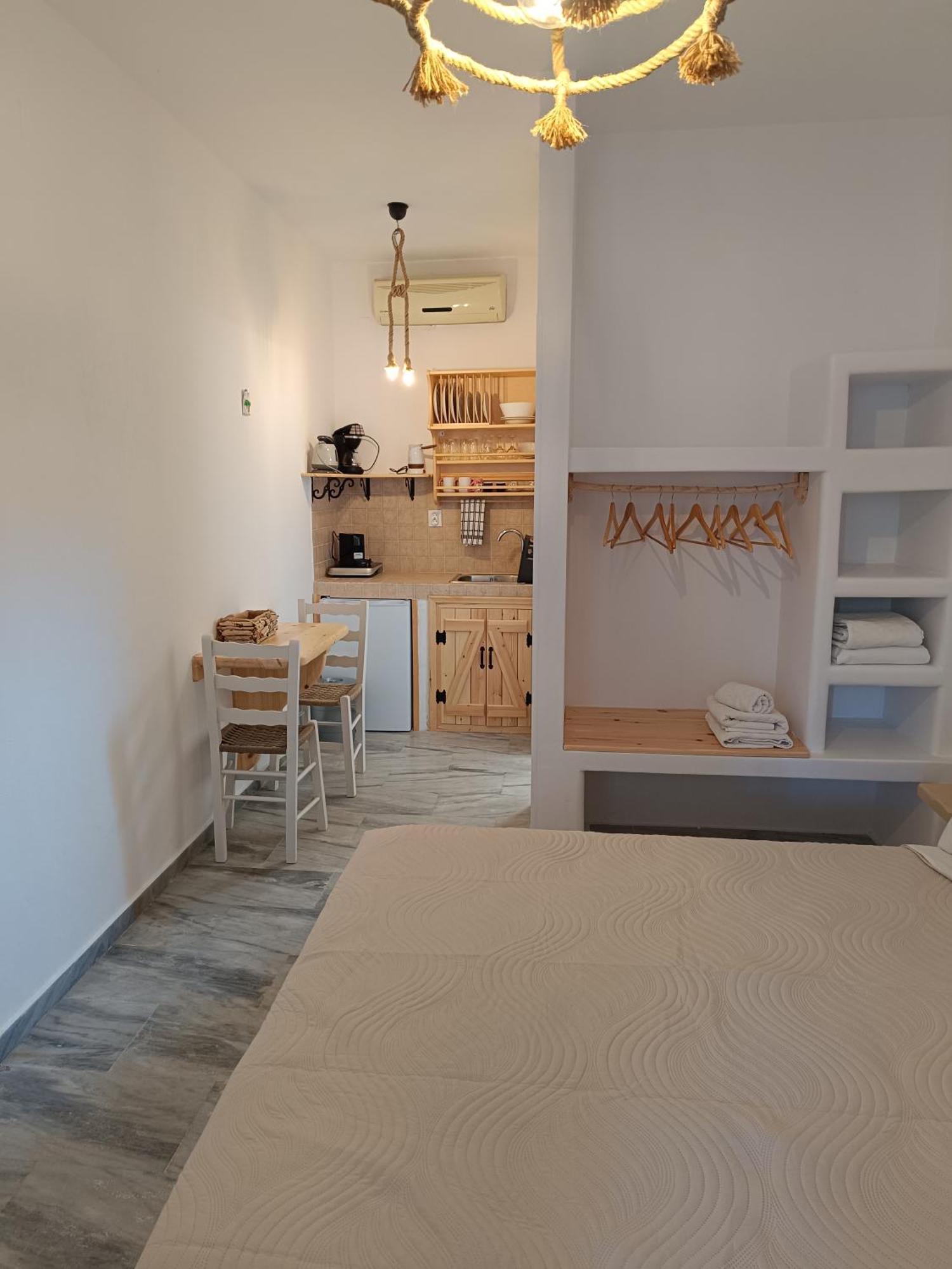 Kerveli Athina Studio Apartments المظهر الخارجي الصورة