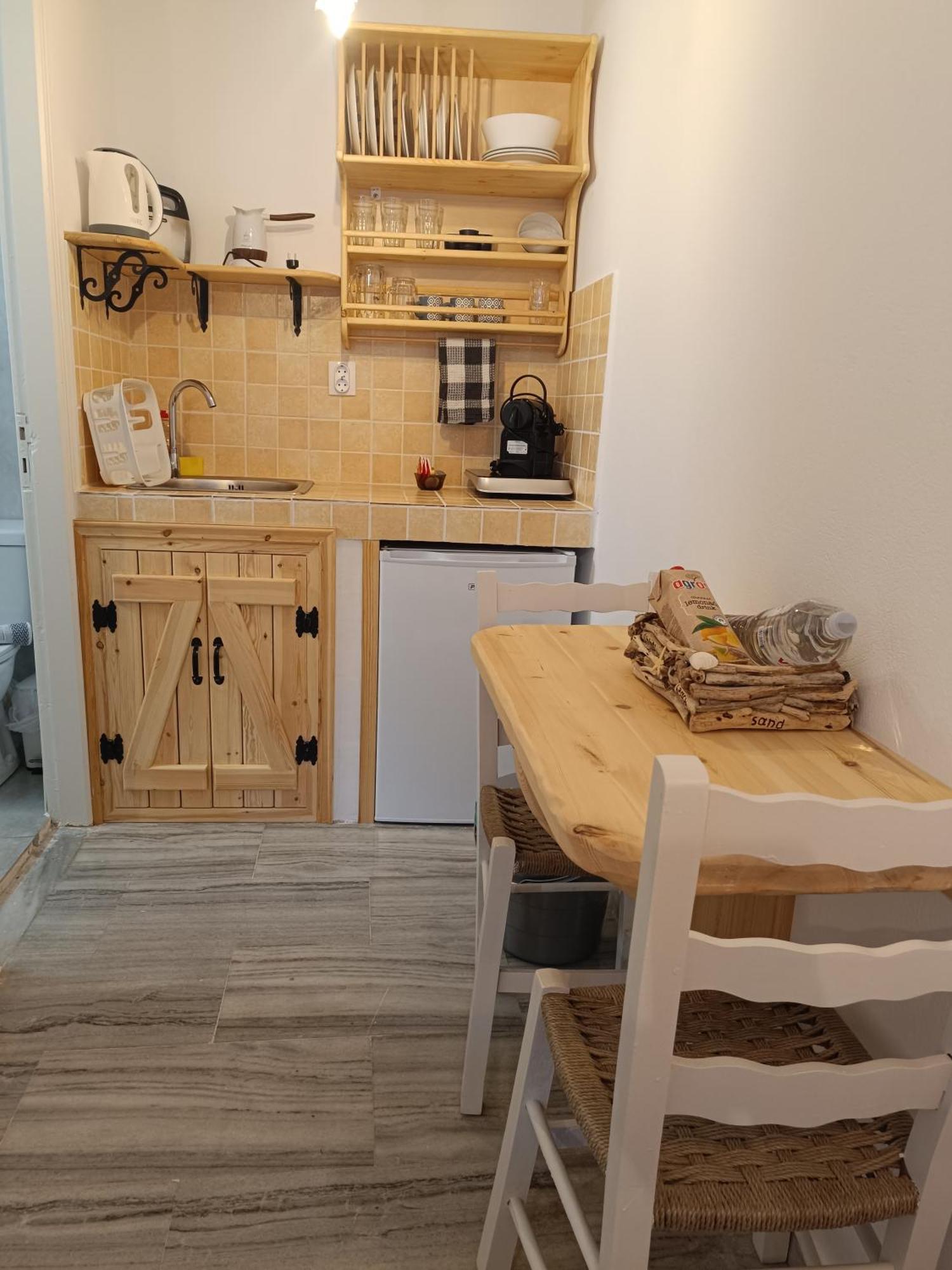 Kerveli Athina Studio Apartments المظهر الخارجي الصورة